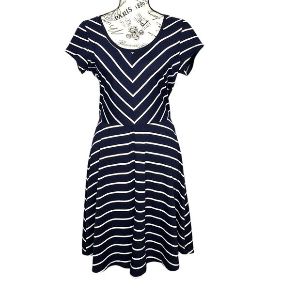 Market & Spruce MEDIUM Spencer Striped Jersey Dress - Stitch Fix Short Sleeve - Picture 1 of 10